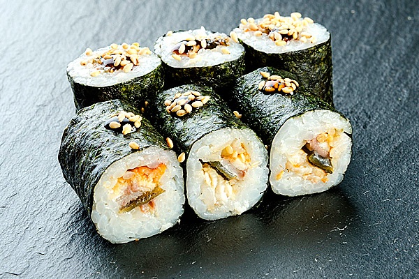 Макі з вугрем