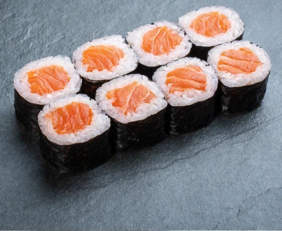 Макі з лососем