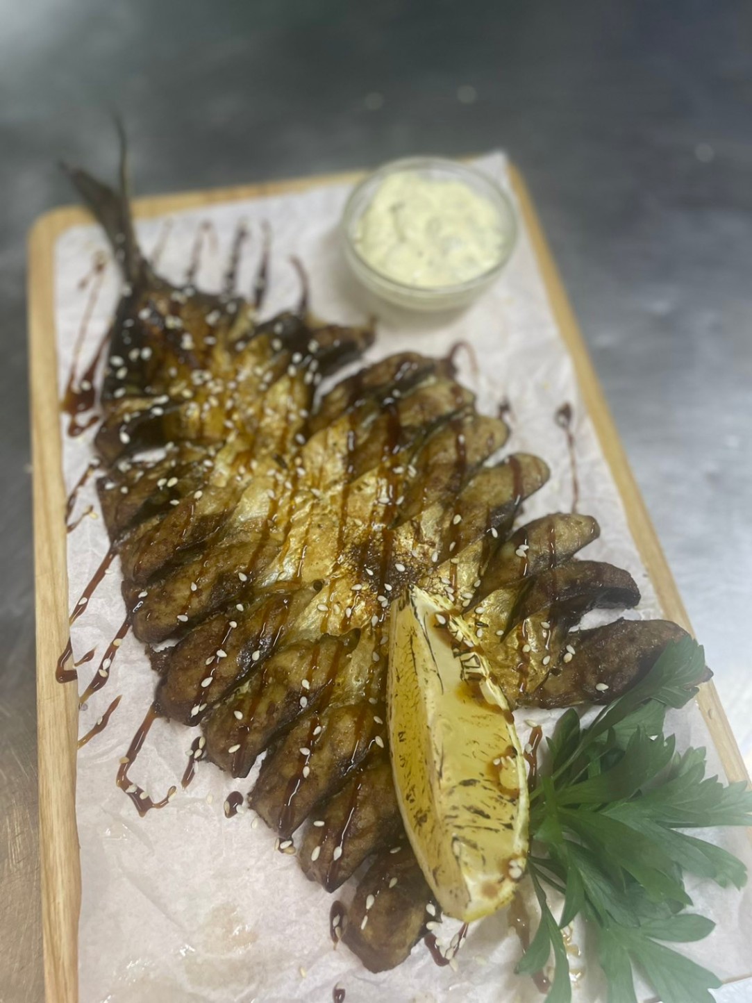 Скумбрія в соусі теріяки