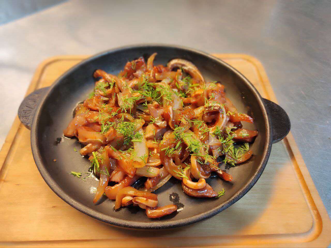 Вуха свинні