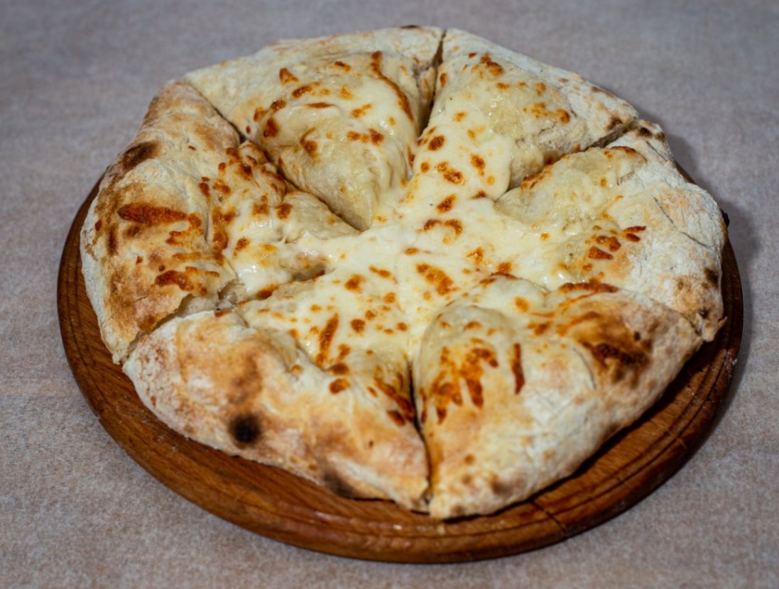 Фокачо з сиром